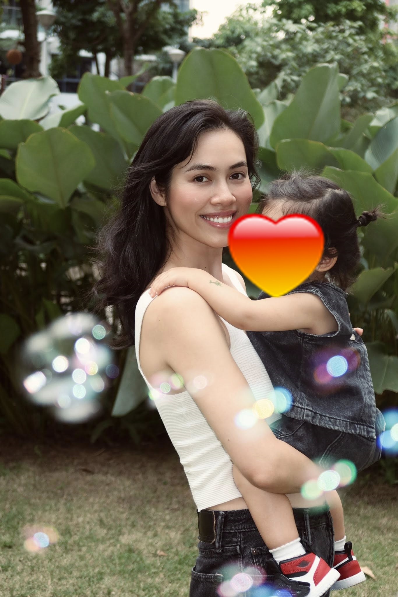 1 nàng hậu đưa con về Việt Nam sau khi ly hôn chồng Việt kiều- Ảnh 1.