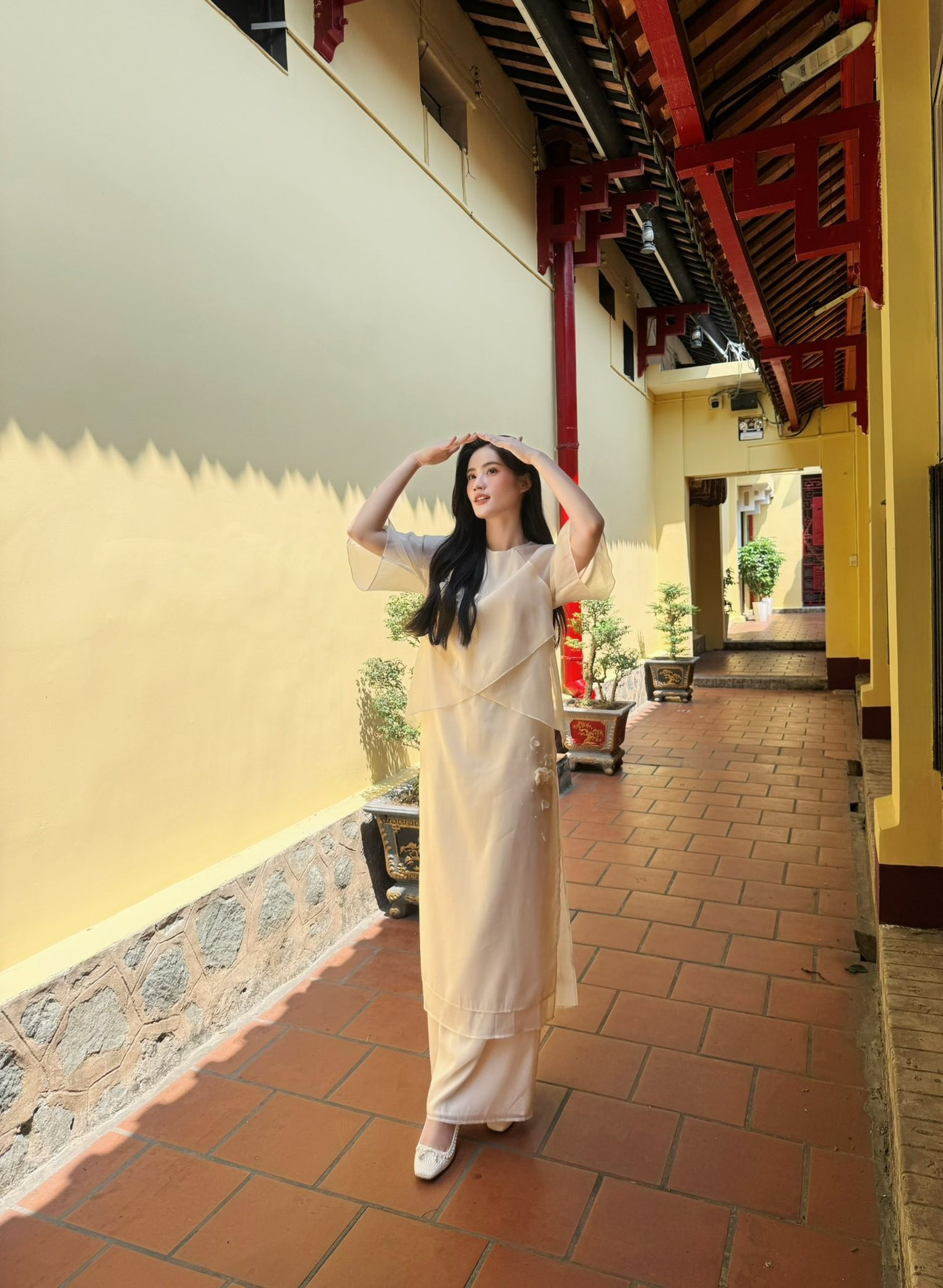 Dàn hoa, á hậu khoe dáng với áo dài Tết- Ảnh 20.