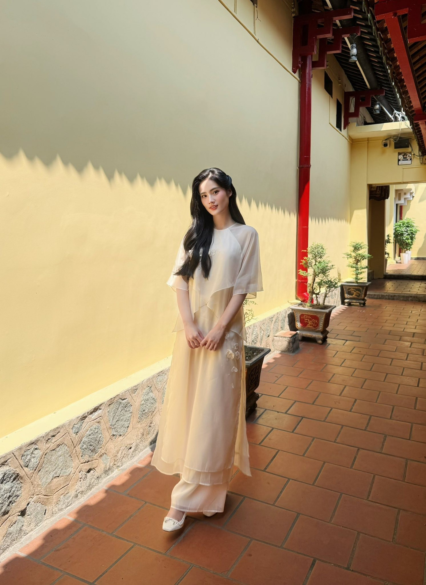 Dàn hoa, á hậu khoe dáng với áo dài Tết- Ảnh 21.