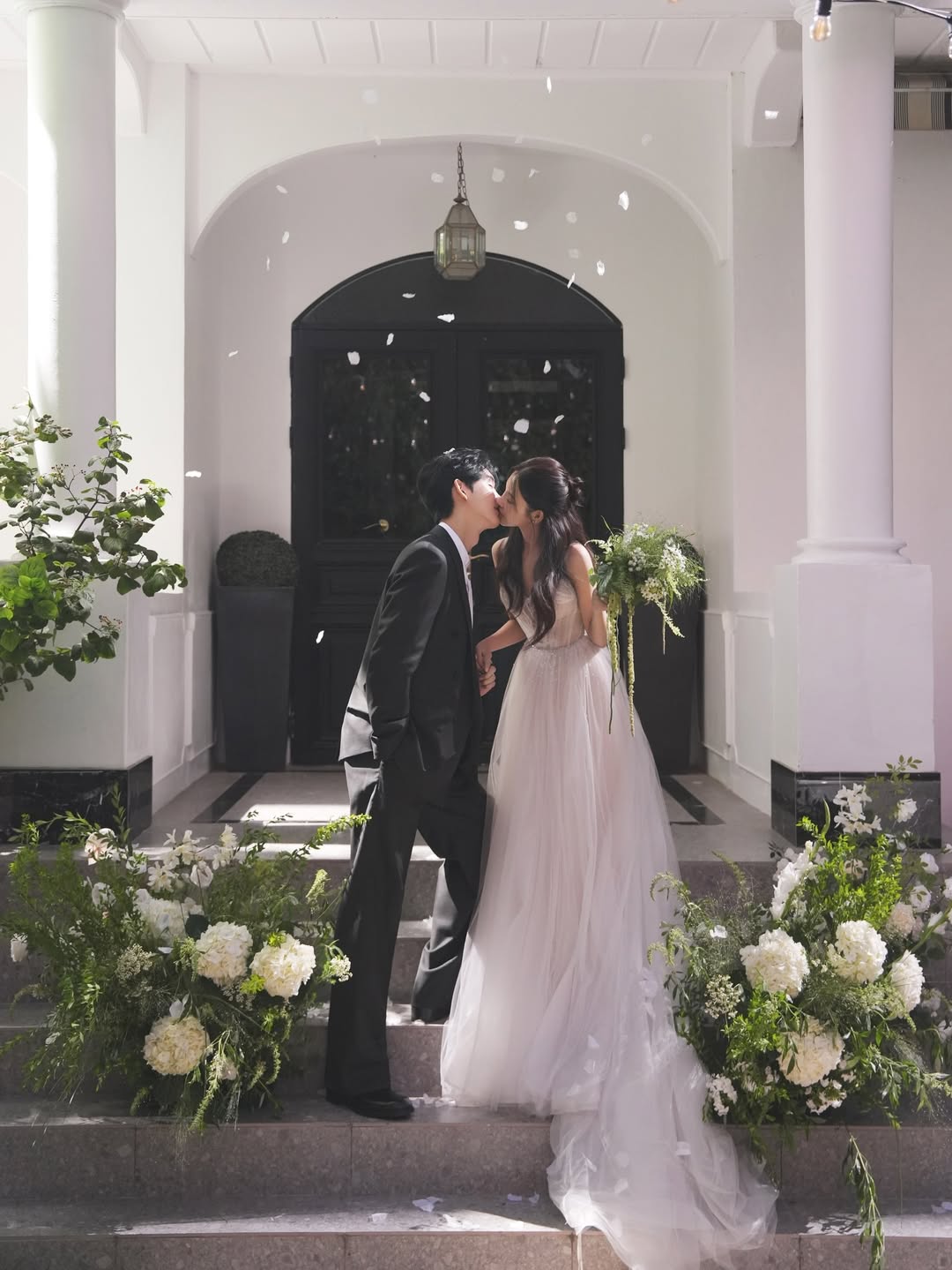 Tin vui ngày 28 Tết: Cặp ca sĩ - quản lý quán cafe bất ngờ tung ảnh cưới, hé lộ luôn ngày lên xe hoa- Ảnh 9.