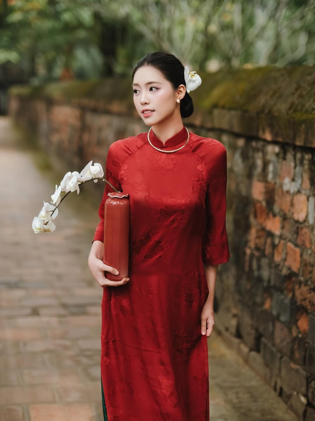 Dàn hoa, á hậu khoe dáng với áo dài Tết- Ảnh 9.