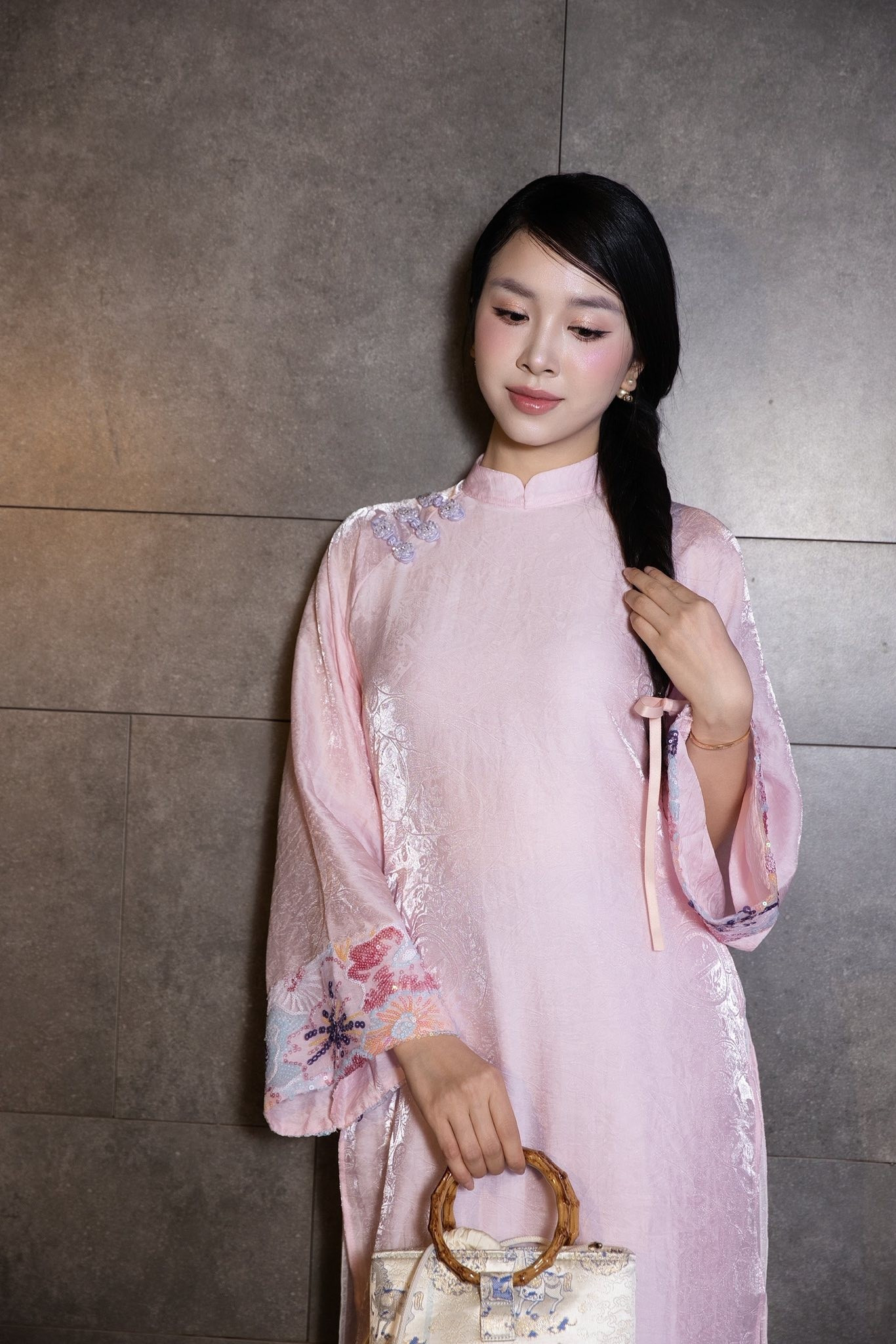 Dàn hoa, á hậu khoe dáng với áo dài Tết- Ảnh 18.