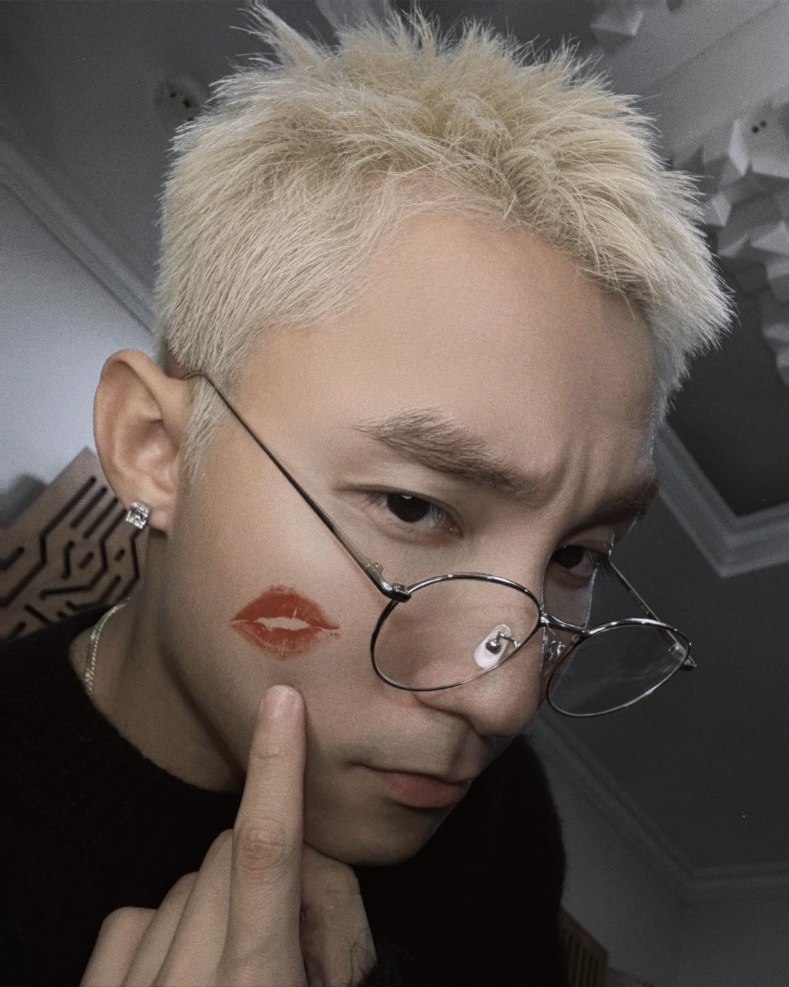 Sao Việt ngày Valentine: Tóc Tiên - Touliver thái độ trái ngược, Sơn Tùng để lộ hint lạ- Ảnh 10. Sao Việt ngày Valentine: Tóc Tiên - Touliver thái độ trái ngược, Sơn Tùng để lộ hint lạ- Ảnh 10.