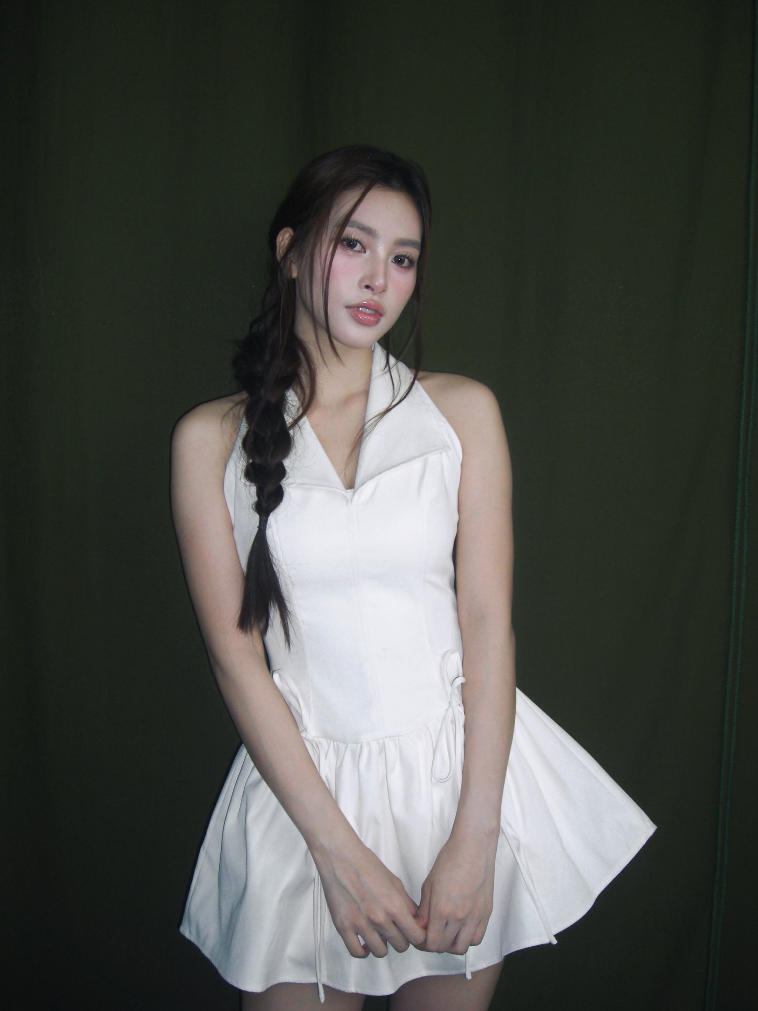 Hoa hậu được Trấn Thành săn đón nhất: Đóng 3 phim trăm tỷ cả 3, được báo Hàn tung hô là “nữ hoàng nhan sắc”- Ảnh 8.