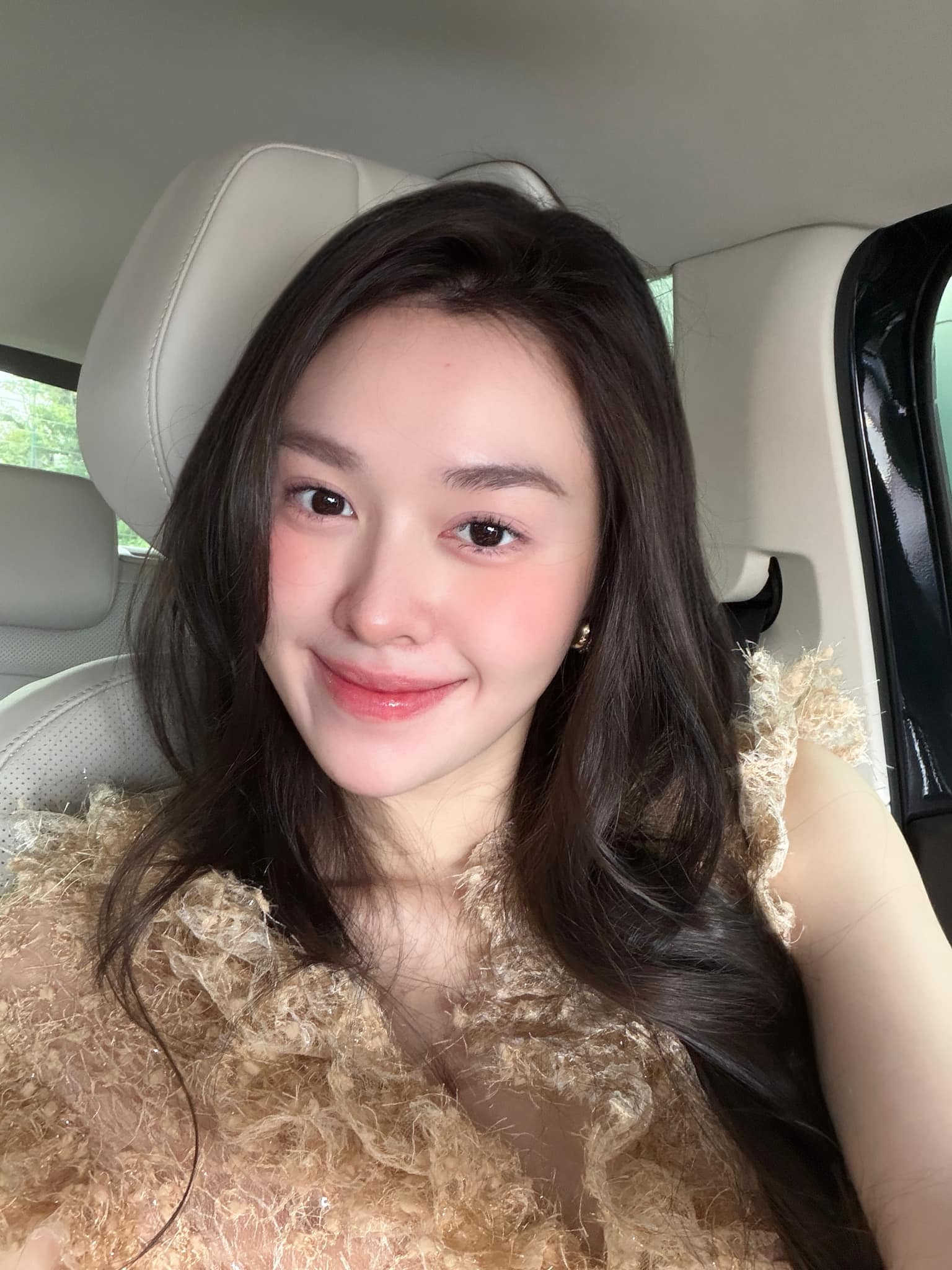 Á hậu Việt lộ thêm hint đang mang thai- Ảnh 3.