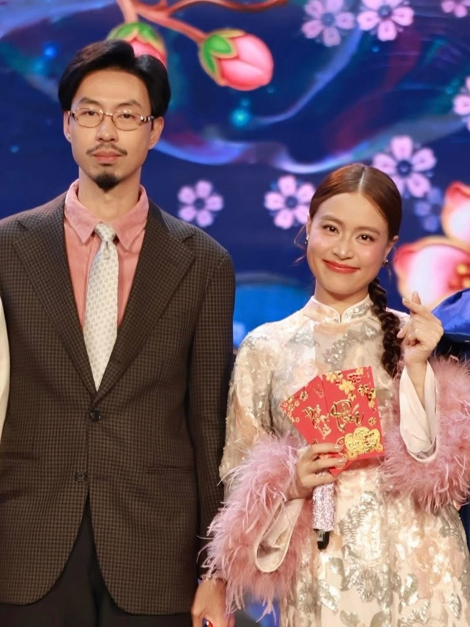 Cái Tết của Đen Vâu và Hoàng Thuỳ Linh- Ảnh 8.