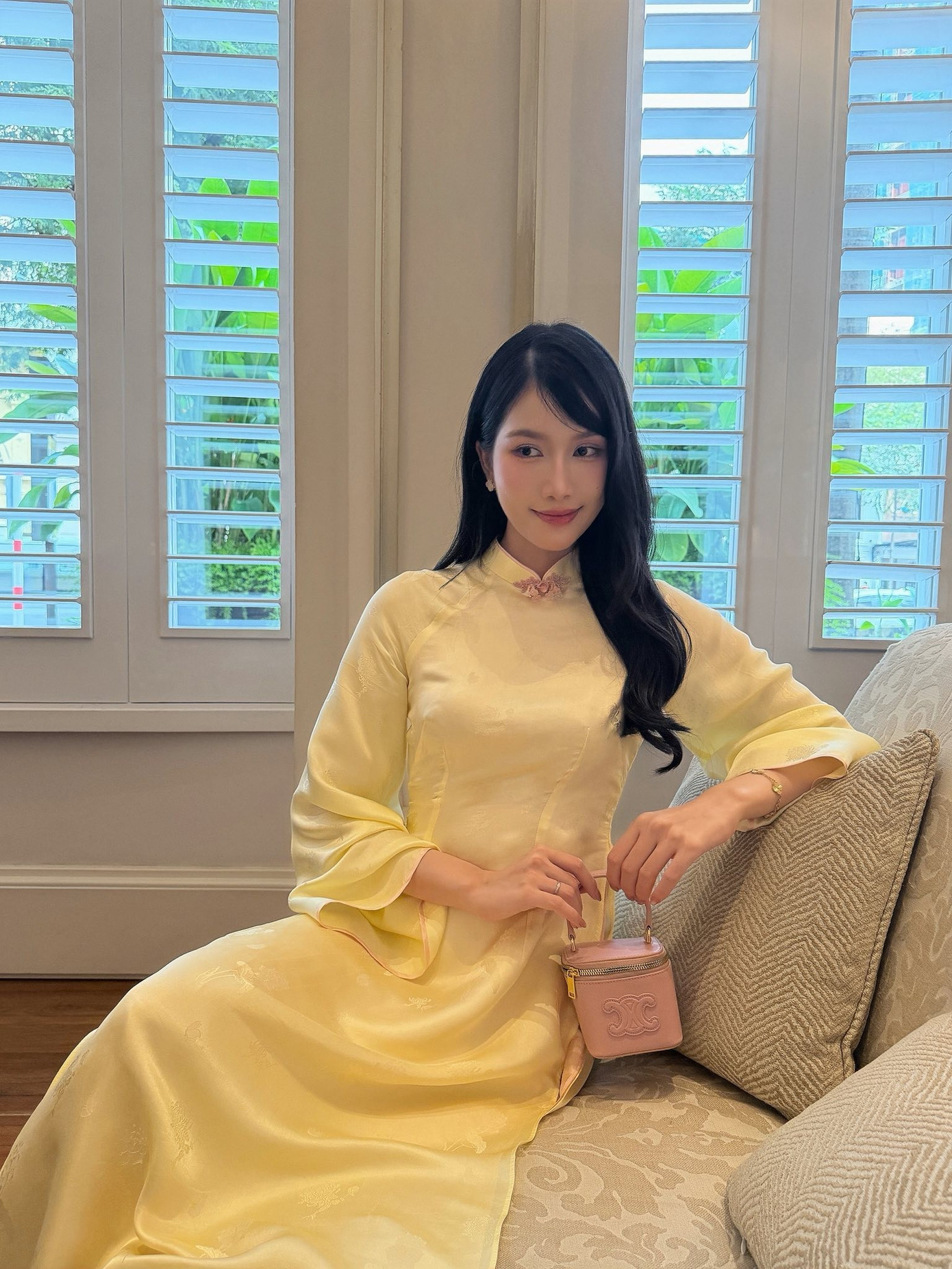 Dàn hoa, á hậu khoe dáng với áo dài Tết- Ảnh 17.