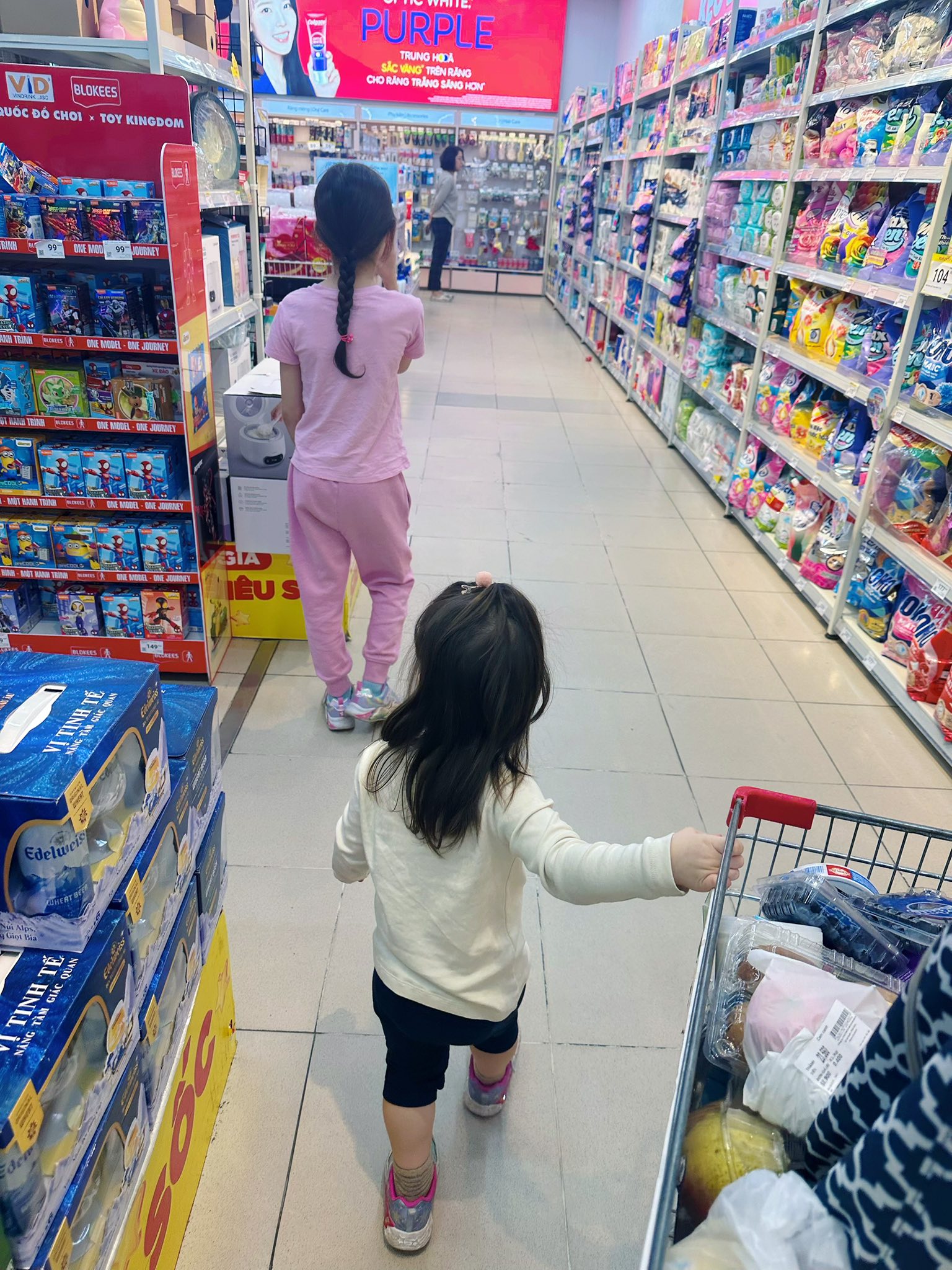 Lan Phương bị viêm phổi- Ảnh 2. Lan Phương bị viêm phổi- Ảnh 2.