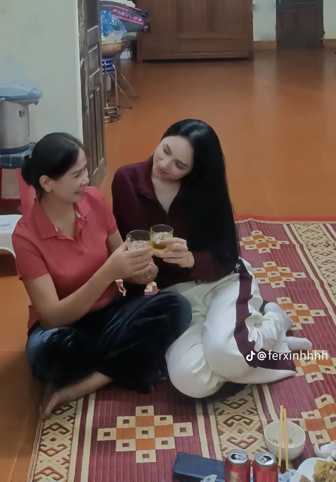 Hoa hậu Hương Giang ra mắt nhà Phú Cường- Ảnh 2. Hoa hậu Hương Giang ra mắt nhà Phú Cường- Ảnh 2.