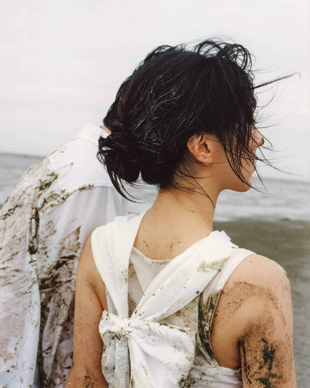 Hot nhất ngày: Ca sĩ 9X kết hôn tung ảnh cưới lạ đời mặt lấm lem bùn, sao nam số 1 showbiz vội chúc mừng- Ảnh 7.