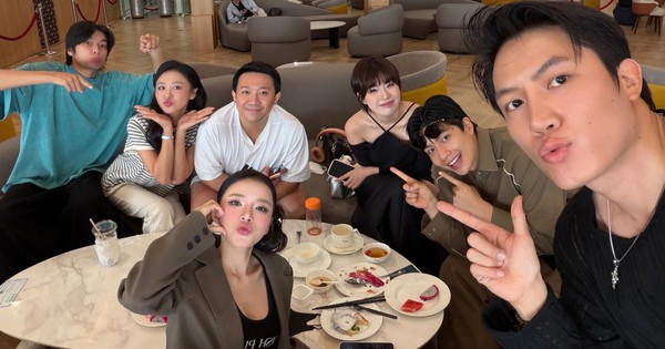 Trấn Thành đăng ảnh lộ chuyện Anh Trai - Em Xinh Vbiz hẹn hò, đã đến mức này mà mãi úp mở! 638295266263783177784182417056934812031678203n 1771648253015785955819 1771674431470 17716744320771608235274 453 0 1500 2000 crop 17716745409181785101413jpg