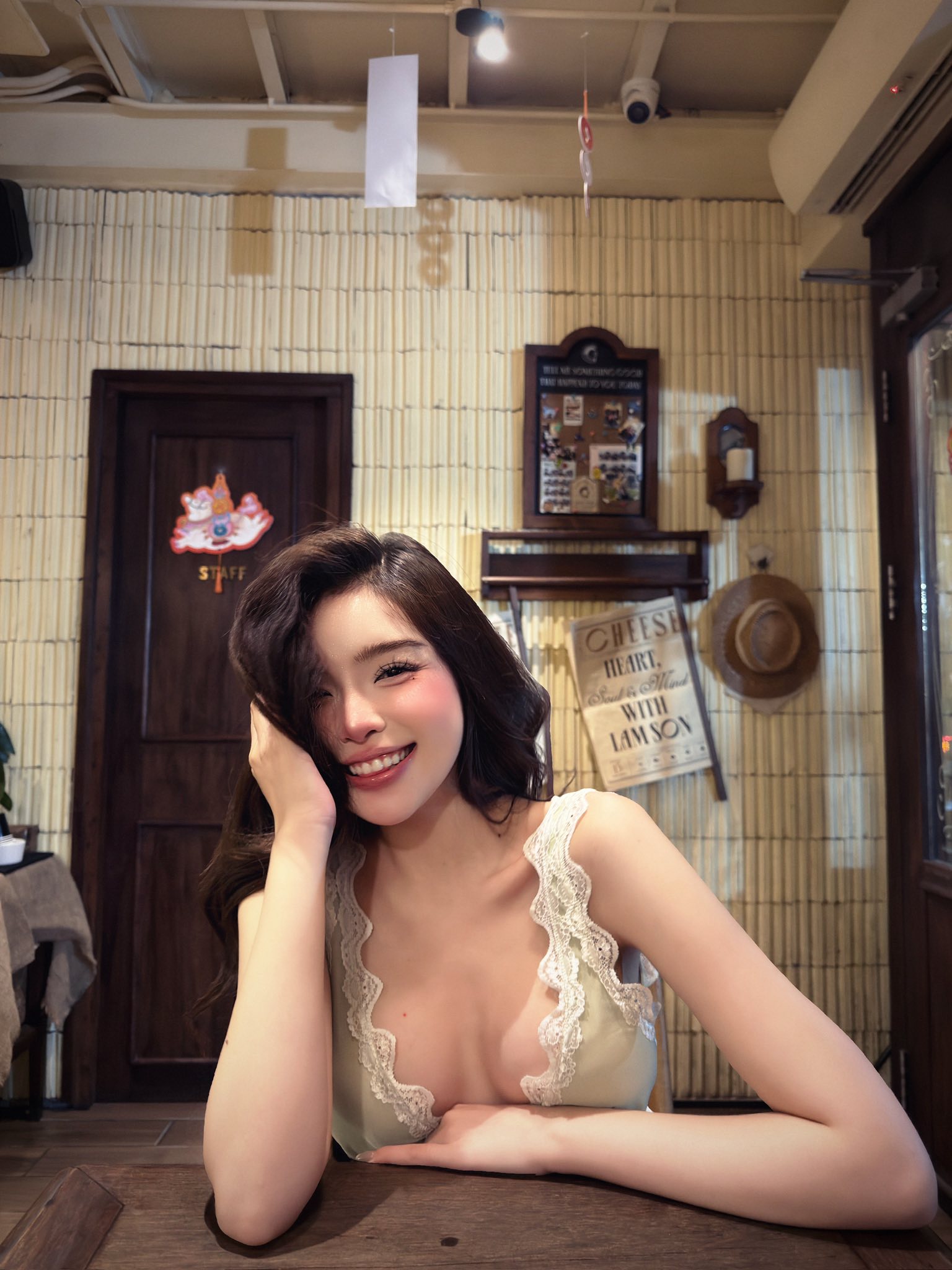 Nằm vùng trang cá nhân của nữ thần Gen Z, game thủ ngẩn ngơ mê đắm nhan sắc, vẻ đẹp vượt cả công nghệ AI- Ảnh 12. Nằm vùng trang cá nhân của nữ thần Gen Z, game thủ ngẩn ngơ mê đắm nhan sắc, vẻ đẹp vượt cả công nghệ AI- Ảnh 12.