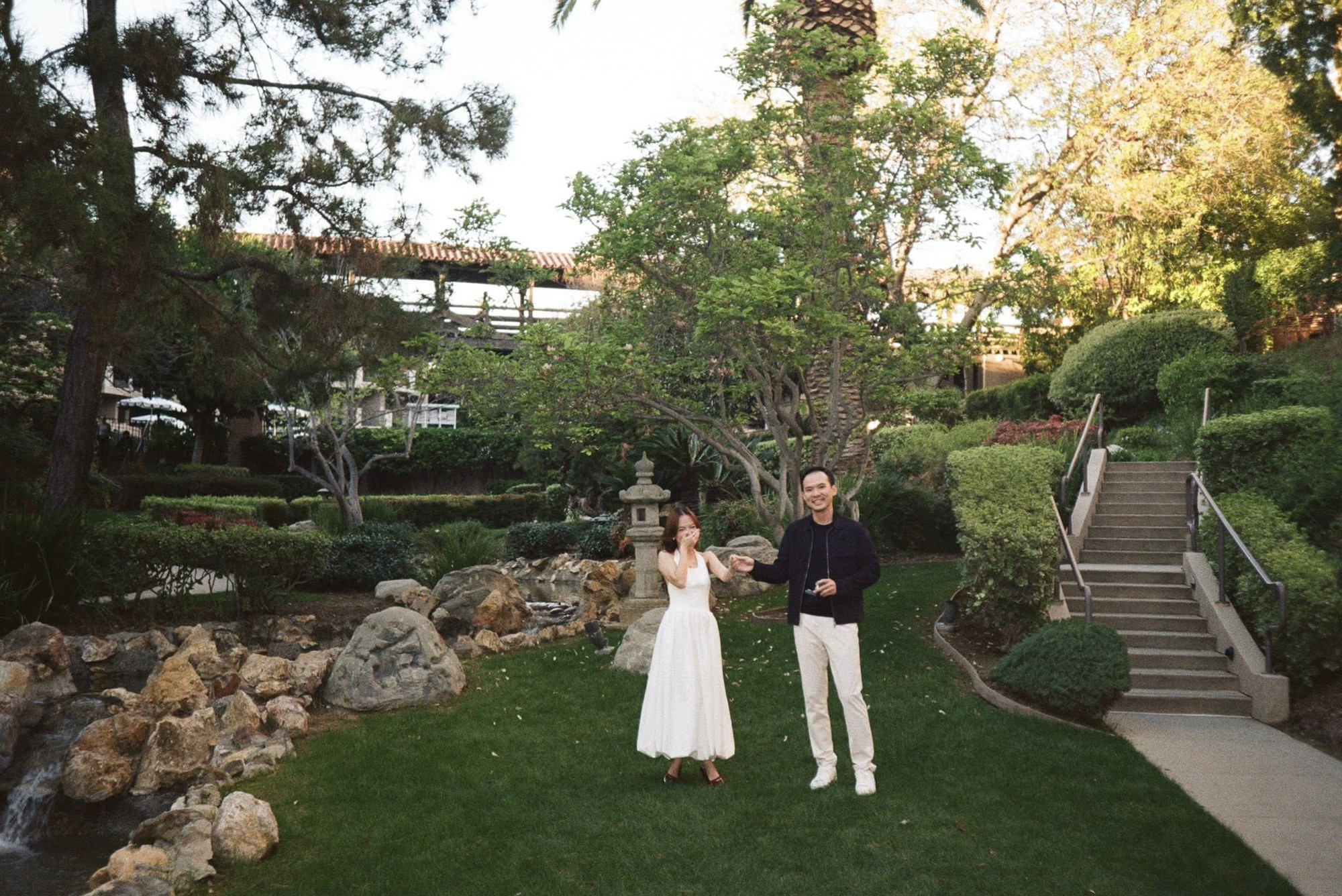 Mở bát Vbiz 2026: Nữ ca sĩ được cầu hôn, danh tính bạn trai gây bất ngờ- Ảnh 3.