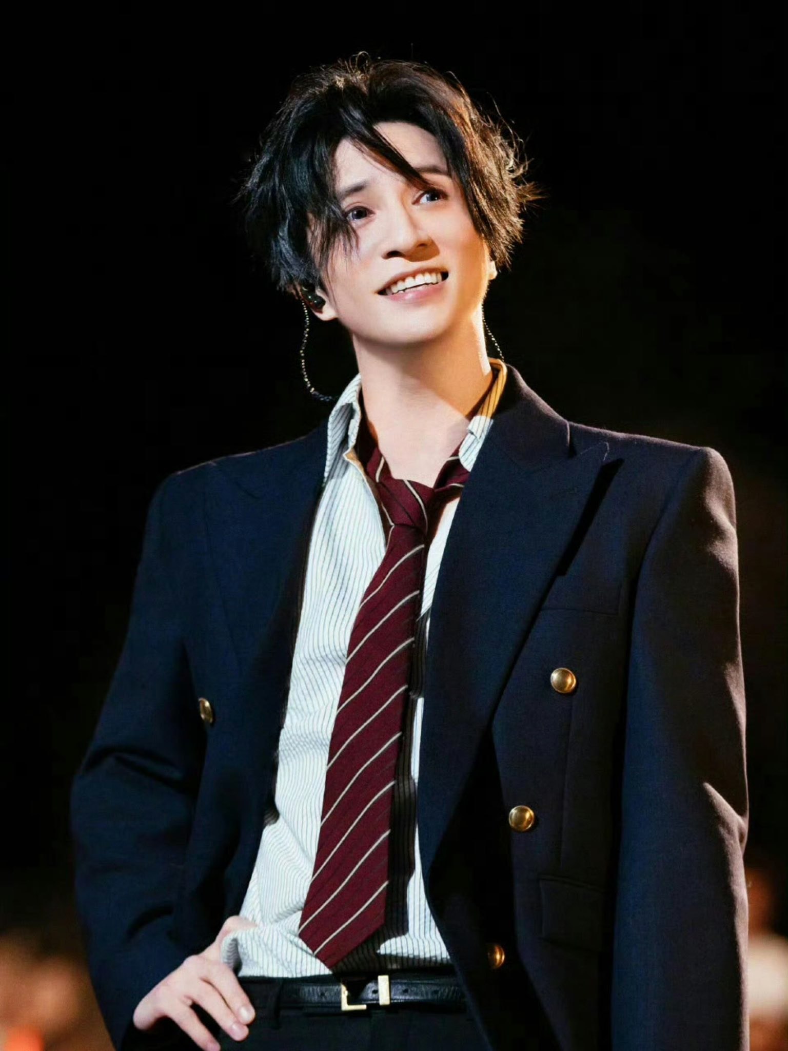 Ca sĩ Tiết Chi Khiêm bị bạn gái cũ