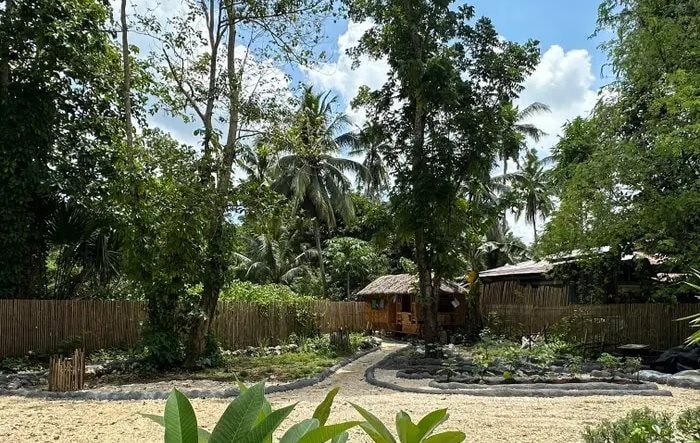 Cặp đôi rủ nhau ra đảo xây biệt phủ “dưỡng già”, tưởng được sống tách biệt nhưng chỉ 6 tháng đã thảng thốt: “Sao không như tôi nghĩ?”- Ảnh 1.