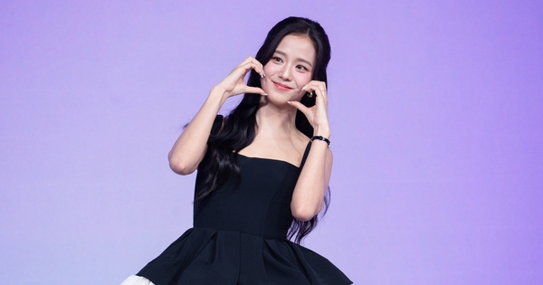Mỗi lần xuất hiện Jisoo (BLACKPINK) lại mang đến 1 cú sốc visual: Công chúa giá đáo nhân gian, sang xịn mịn có thừa 6a33f70f c387 48bf a0b0 6483aa60f9dd 1772097733850 17720977340741340665301 0 0 754 1440 crop 17720978265661710739673jpg