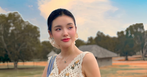 Mỹ nhân Việt đổi đời chỉ nhờ 1 cái bĩu môi: Xuất thân dòng dõi hoàng tộc, visual đúng chuẩn sang xịn mịn 7357147641366041111274n 17326502675721724602506 1732683744221 17326837447241864664305 1765775570547 17657755709261296696216 199 0 979 1490 crop 1765775624803851842215jpg