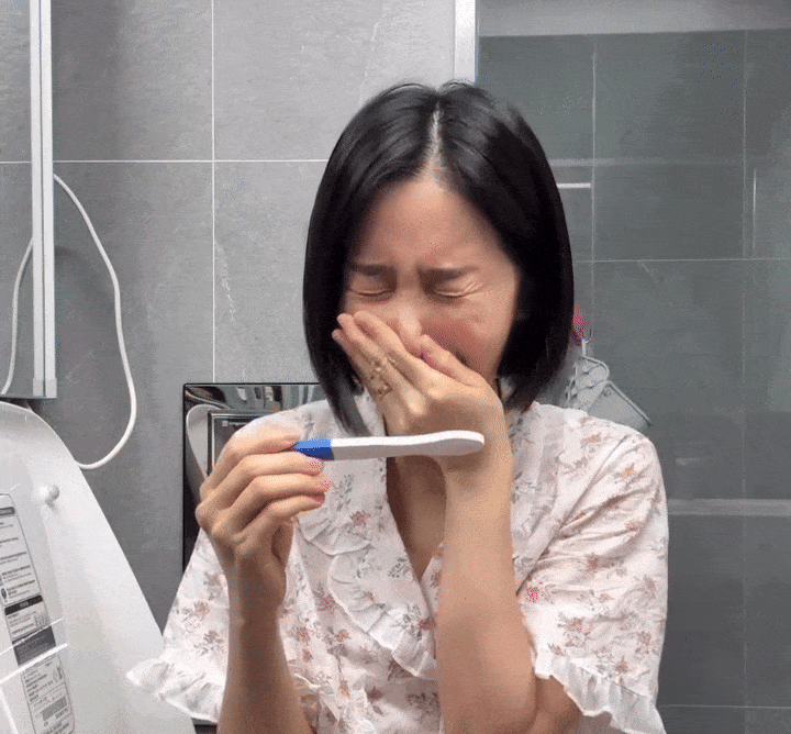 Phép màu đã đến với nữ ca sĩ mắc ung thư cổ tử cung, mang thai 8 tháng phải đi cấp cứu- Ảnh 3. Phép màu đã đến với nữ ca sĩ mắc ung thư cổ tử cung, mang thai 8 tháng phải đi cấp cứu- Ảnh 3.