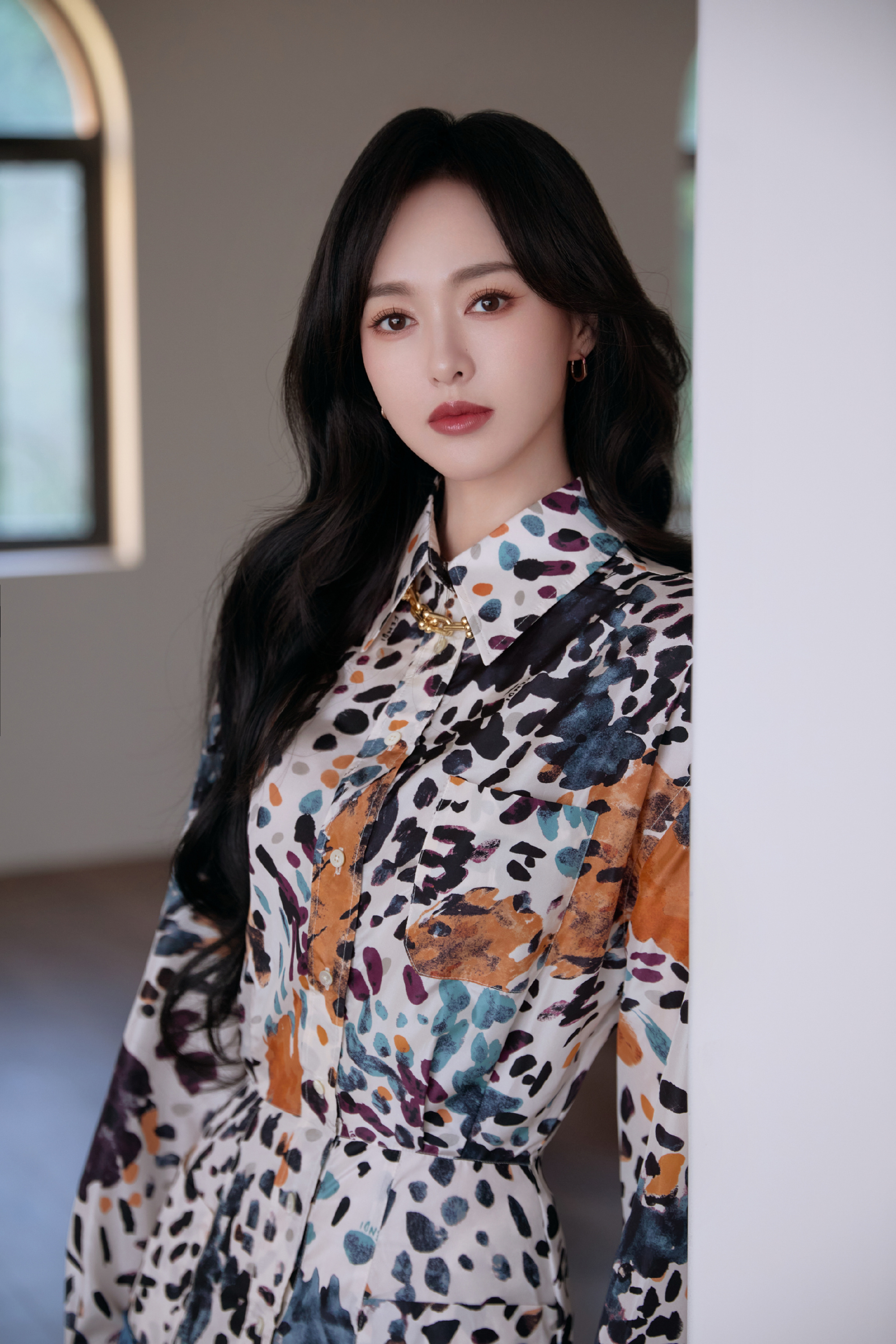 Cbiz nổ drama cuối năm: