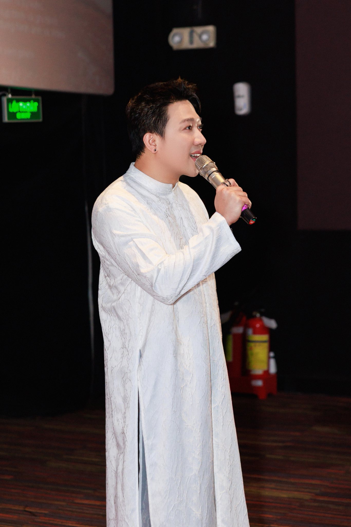 Trấn Thành vào tận trang của TikToker chê Thỏ Ơi!! dở, để lại 1 câu mà dân tình xôn xao- Ảnh 3.