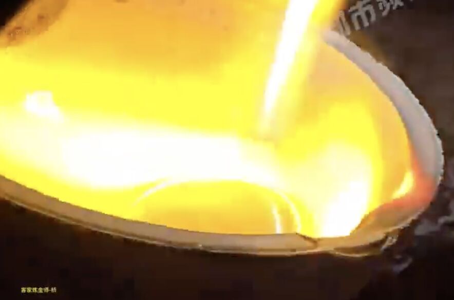 Thanh niên chiết xuất được 191.73 gram vàng trị giá 420 triệu đồng từ thẻ SIM: Không dám tin là có thể làm như này!- Ảnh 2.