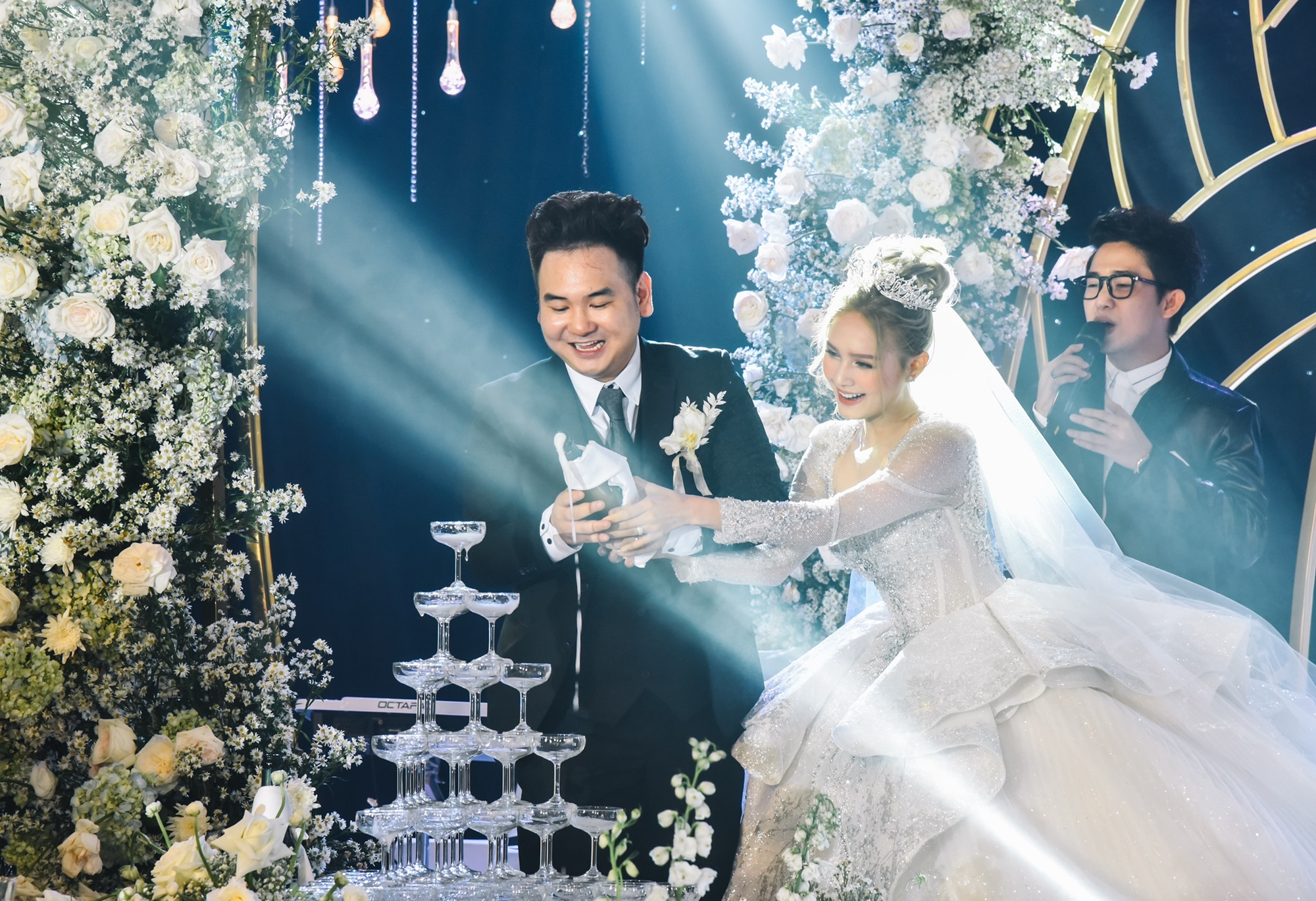 Huyền 204 và Xoài Non: 18 tuổi lấy chồng thiếu gia, 4 năm sau