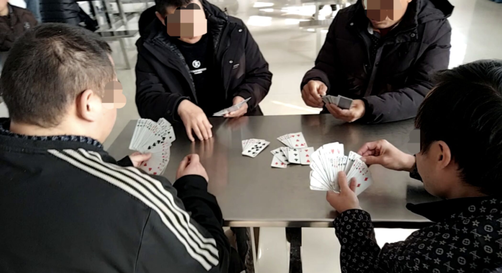 Phát hiện rất nhiều người bình thường trong bệnh viện tâm thần vì lý do rúng động- Ảnh 2.