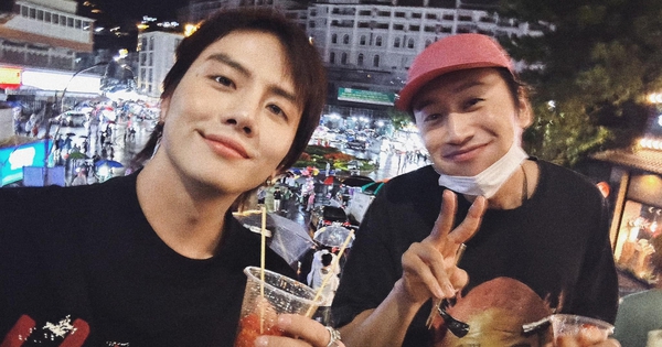 Mỹ nam Vbiz là ngoại lệ của Lee Kwang Soo, làm một điều mà chưa ai thực hiện được 8794445960193798317n 1726917057071 1726917057324370779784 17670721999531205584616phdc 1767086506318 1767086506908588838017 249 0 1296 2000 crop 1767086608128303484926jpg