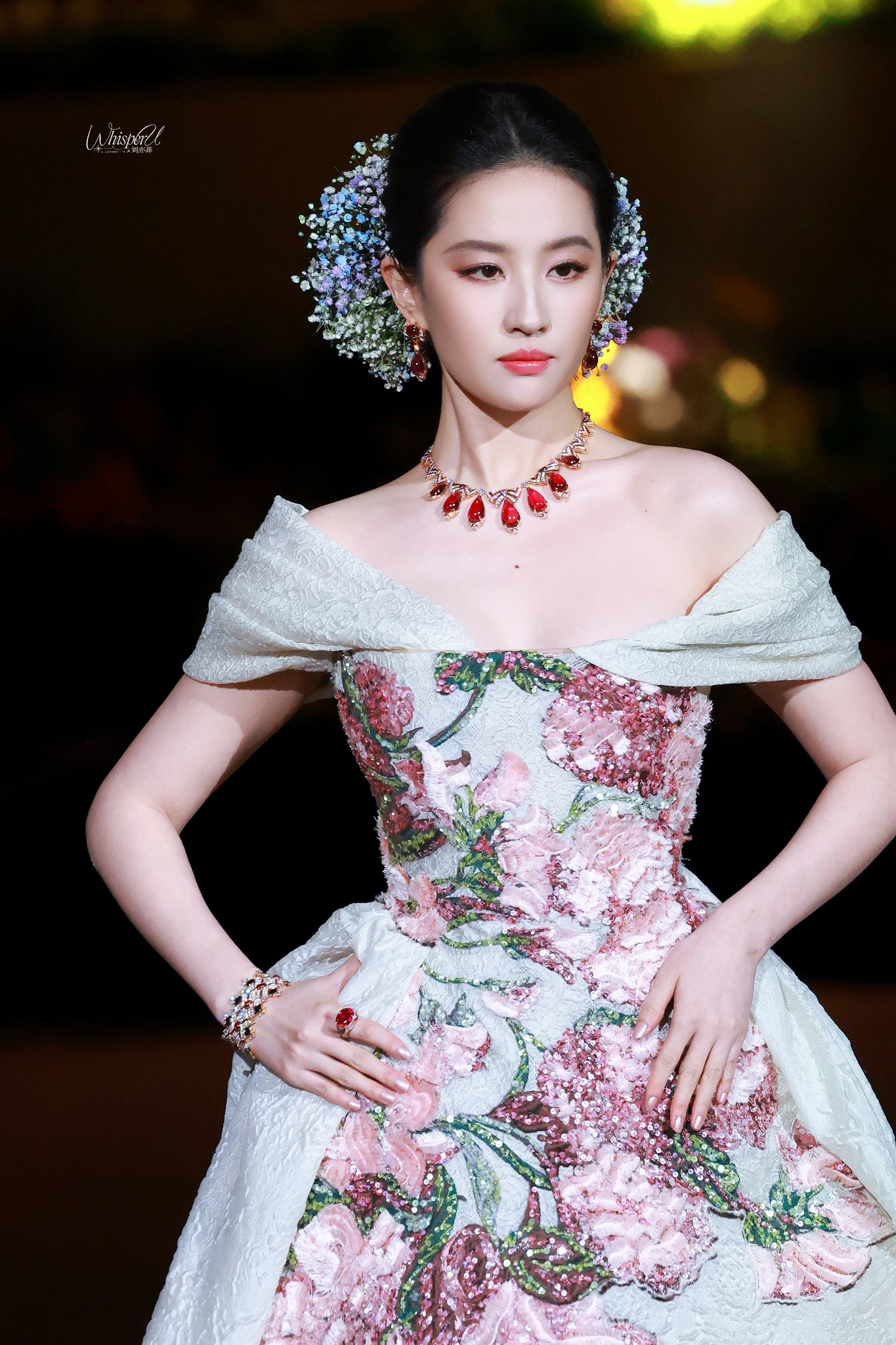 Không ai tin đây là Lưu Diệc Phi- Ảnh 8. Không ai tin đây là Lưu Diệc Phi- Ảnh 8.