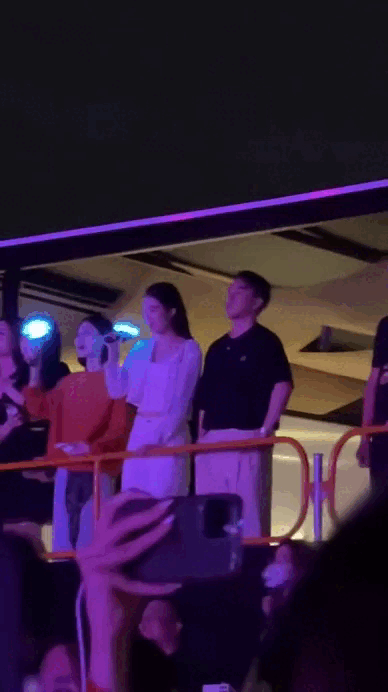 Phương Nhi và thiếu gia Minh Hoàng cứ xuất hiện là