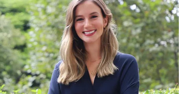 Đây là cô gái vừa vượt mặt Taylor Swift 9 120525 eafb01133ba64860b4298f2a484dd616 176570202520419338245 0 0 469 750 crop 17657021906201058976270 1765709625463 1765709 0 0 477 764 crop 1765709645815556217554jpg