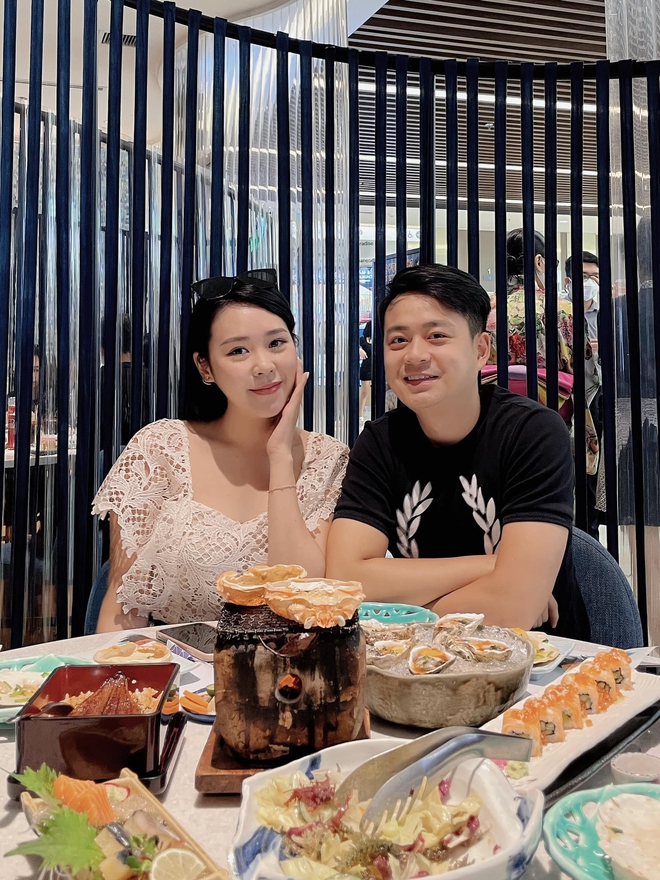 Sao nam Vbiz và vợ yêu 9 năm đón con đầu lòng- Ảnh 4.