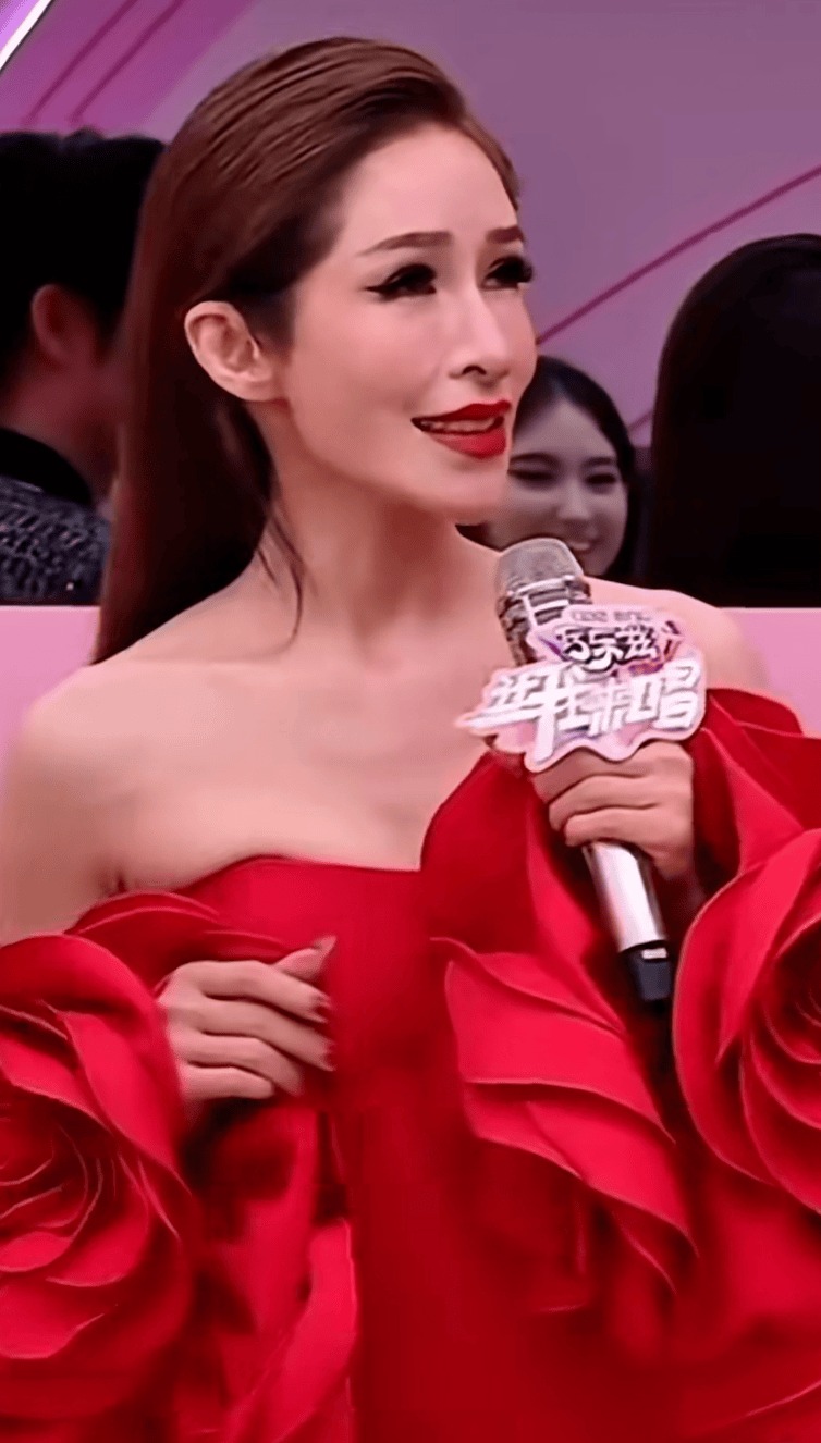 Nữ ca sĩ bị tai nạn đến hủy dung: Vết thương hoại tử 2 tháng, giờ gây sốc với Nữ ca sĩ bị tai nạn đến hủy dung: Vết thương hoại tử 2 tháng, giờ gây sốc với