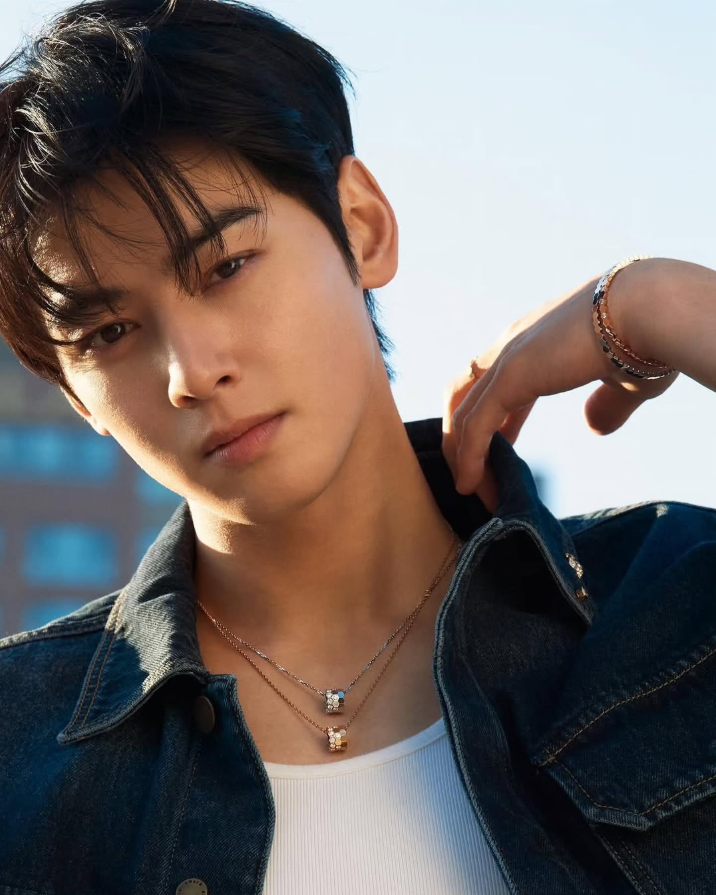 Hot nhất MXH: Nữ MC đưa tin về scandal Cha Eun Woo nhưng cứ như dựa vai check-in cùng thần tượng- Ảnh 3.