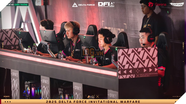 Màn hình thi đấu tại DFIW 2025 từ nhà tài trợ ANTGAMER