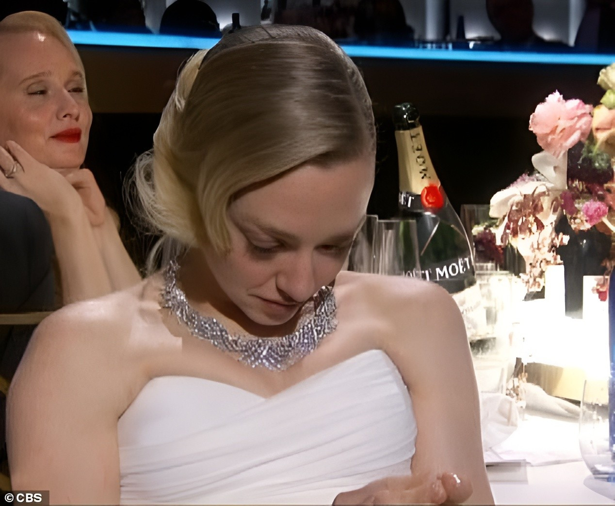 Mỹ nhân gây phẫn nộ vì biểu cảm nhăn nhó- Ảnh 1. Mỹ nhân gây phẫn nộ vì biểu cảm nhăn nhó- Ảnh 1.