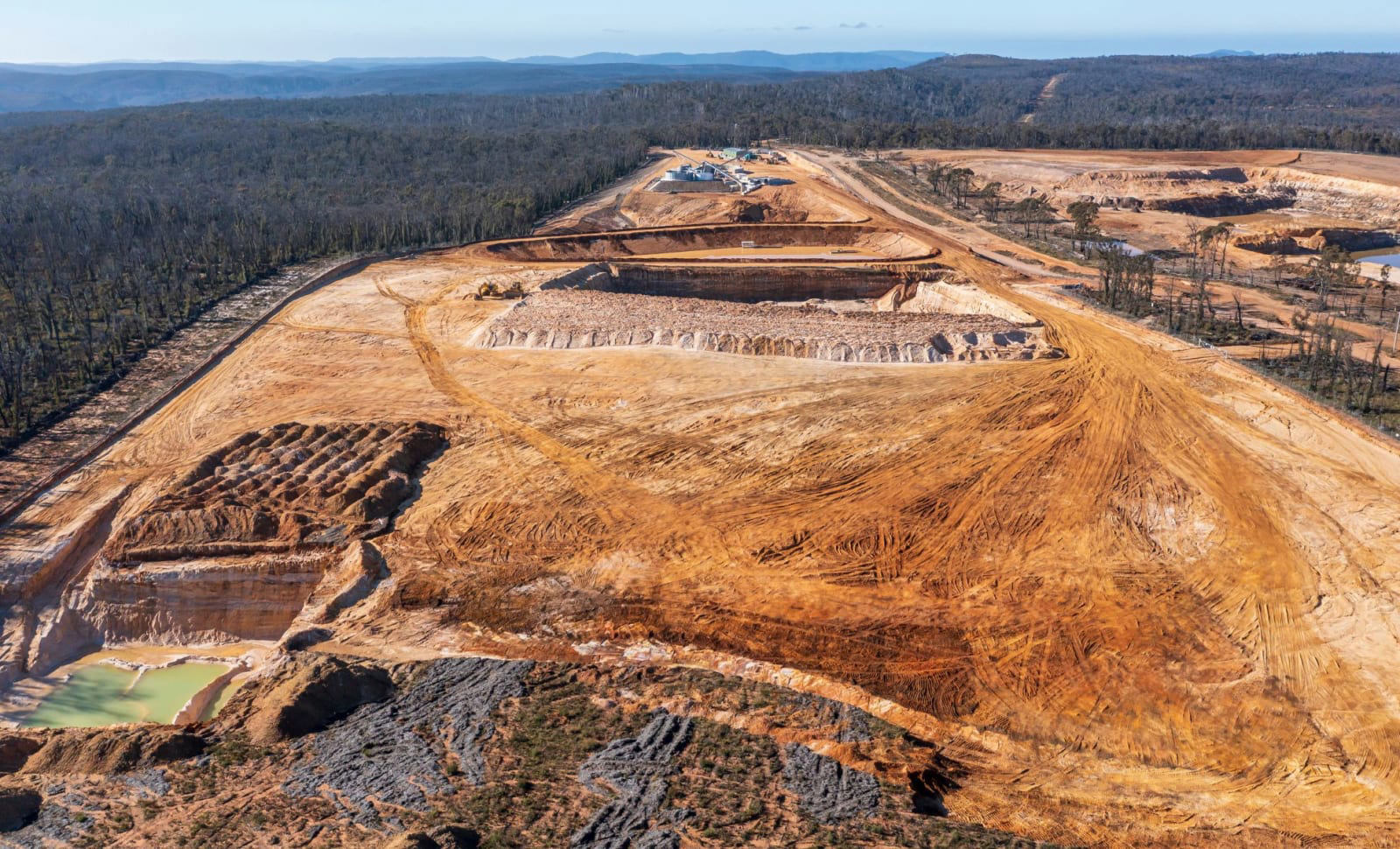 Phát hiện mỏ quặng sắt trữ lượng hơn 55 tỷ tấn- Ảnh 2.