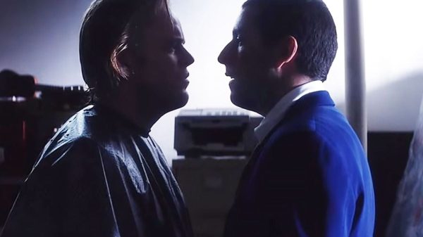 Diễn Viên Adam Sandler Nhớ Lại Màn Đối Đầu Đáng Nhớ Với Philip Seymour Hoffman Trong Punch-Drunk Love adam philip kgvhjpg