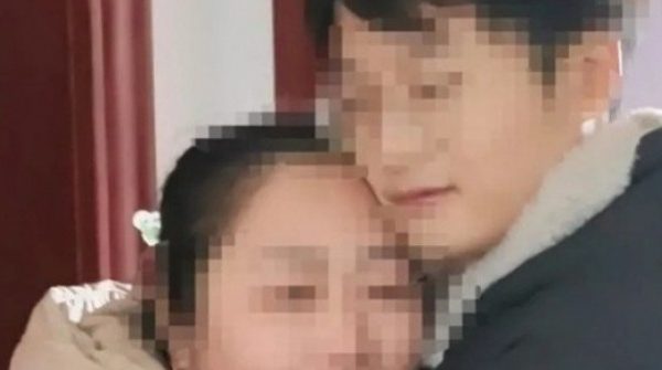 Chàng trai trở về sau 24 năm bị bắt cóc, vỡ oà khi phát hiện sự thật về mẹ adt1765845350 chang trai tro ve sau 24 nam bi bat anh cat 3 2 auto cropjpg