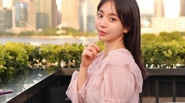 Hwang Hana: Tiểu thư tài phiệt ngành sữa và vết trượt dài vì ma túy adt1766711809 webphotoeditor 6435 1766 2949 8431 6 anh cat 3 2 auto cropjpg
