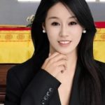 Cô gái đẹp như minh tinh trở nên nổi tiếng với nghề 'trò chuyện với người chết' adt1767170117 a434c00b 9f8d 419f 9801 389c884c02f7 anh cat 3 2 auto cropjpeg