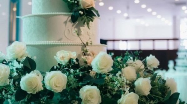 Chú rể trả lại phong bì cho bạn thân giữa tiệc cưới, khách mời ngỡ ngàng adt1767923444 chu re tra lai phong bi cho ban than anh cat 3 2 auto cropjpg