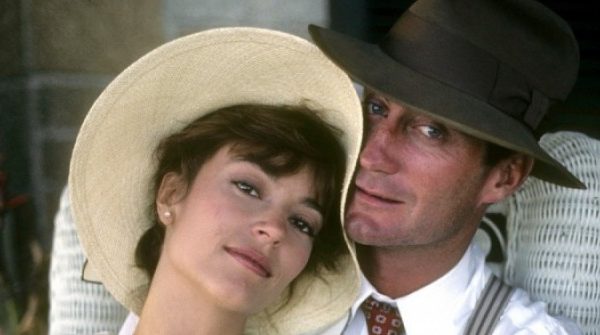 Hôn nhân hạnh phúc hơn 40 năm của cặp sao 'Tiếng chim hót trong bụi mận gai' adt1768547207 95312aca428b55ca2c5058a7c79802 7646 anh cat 3 2 auto cropjpg