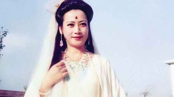 Hậu trường Tả Đại Bân đóng Quan Âm Bồ Tát trong 'Tây du ký' adt1768616461 ban 5918 5928 7785 6650 anh cat 3 2 auto cropjpg