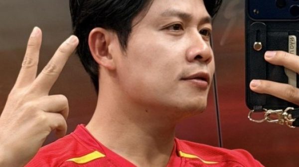 Nhạc sĩ Nguyễn Văn Chung tiếp tục nhận tin vui adt1768636587 34n 868 291 0 1251 1536 crop 9242 anh cat 3 2 auto cropjpg