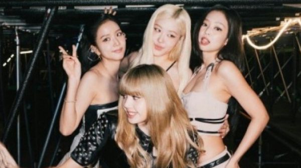 BLACKPINK và IVE sắp có màn comeback đối đầu “nảy lửa” adt1768713391 blackpink paris concert controversyf anh cat 3 2 auto cropjpg