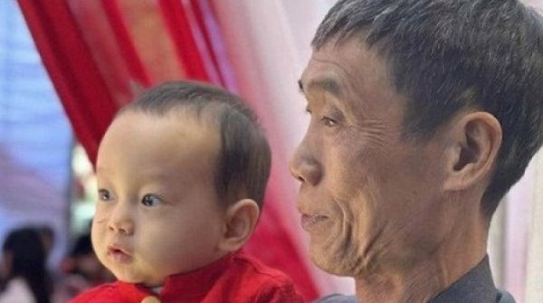 Ông bố Thanh Hóa vượt 1.500km đến ở nhà thông gia 1 năm vì lý do đặc biệt adt1769042235 ong bo thanh hoa vuot 1 2511 anh cat 3 2 auto cropjpg