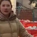 Bắt chước trào lưu mời cả làng đến ăn tiệc, cô gái nhận kết đắng, ế 100 mâm adt1769387940 bat chuoc trao luu moi ca lang den a anh cat 3 2 auto cropjpg