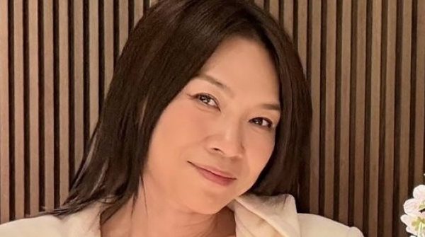 Ảnh sao 27/1: Mỹ Tâm khoe mặt mộc tuổi 45 adt1769484818 my tam 1 9137 anh cat 3 2 auto cropjpg