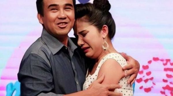 Nghệ sĩ Ưu tú độc thân ở tuổi U50 làm rõ thông tin là "vợ bé" MC Quyền Linh, xen vào hôn nhân đồng nghiệp adt1769587393 2 jpg 4462 887 1139 anh cat 3 2 auto cropjpg